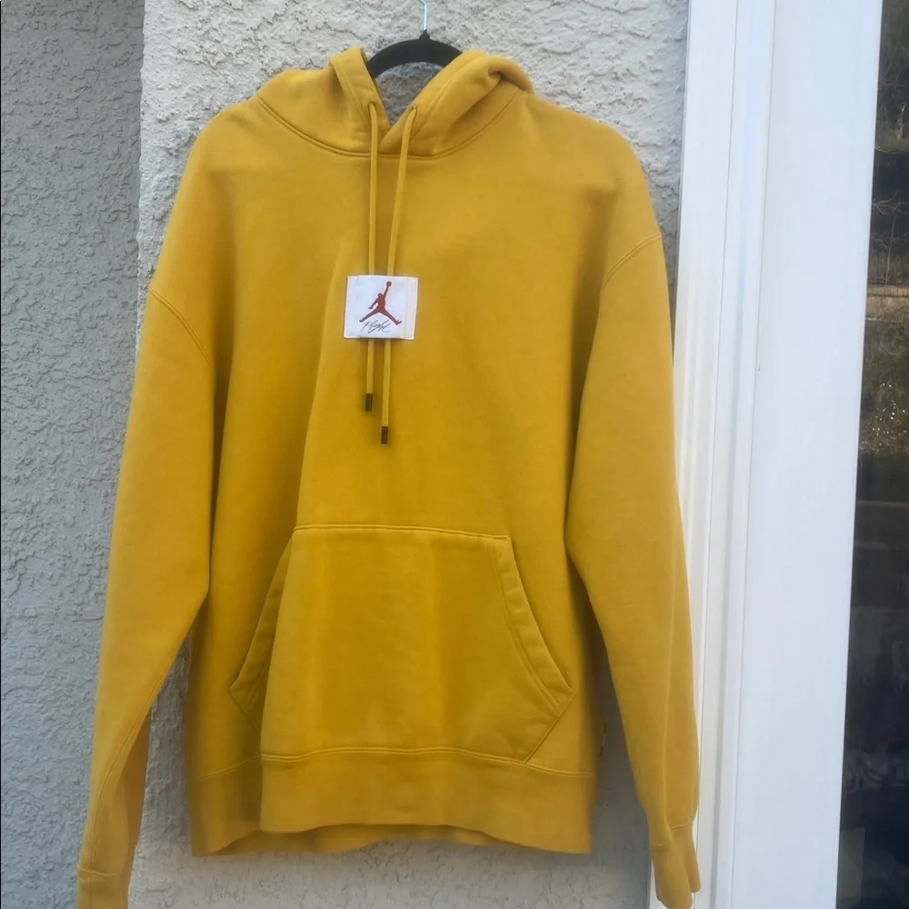Nike Air Jordan Flight Yellow Hoodie Sweatshirt Pullover Men's Size L